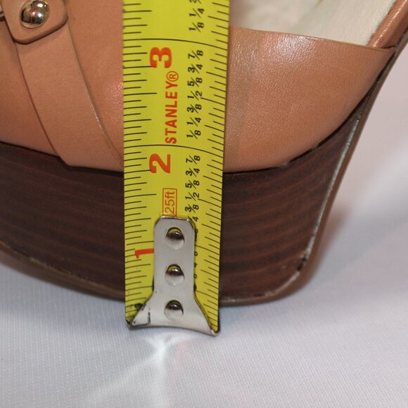 Elegant Tan Platform Sandals - Picture 7 of 12